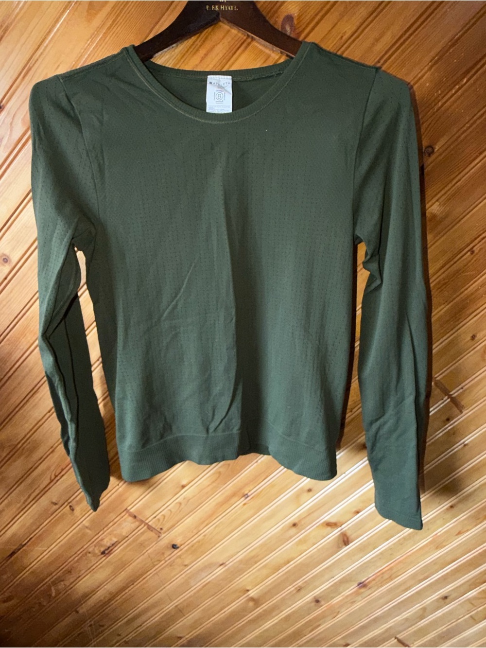 Women's ATHLETA Long Sleeve Crewneck Top - Olive-XS